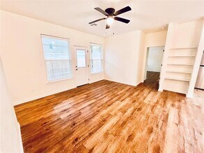 2909 S Scullin Ave in Denison, TX - Building Photo - Building Photo