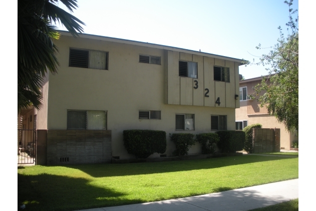 324 Western Ave in Glendale, CA - Foto de edificio - Building Photo