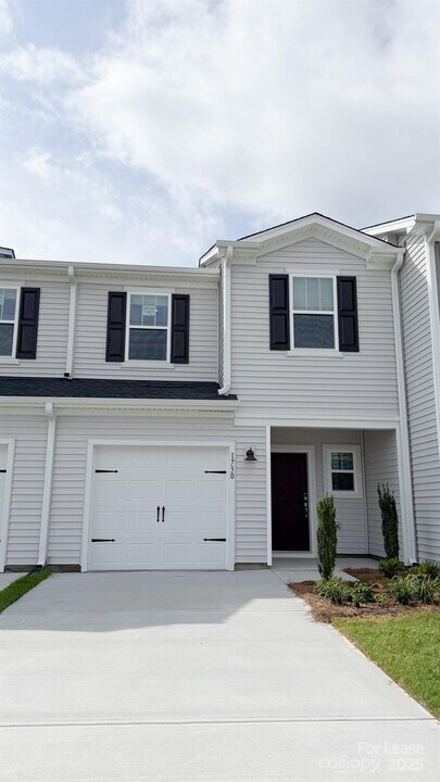 1730 Old Rivers Rd in Concord, NC - Building Photo