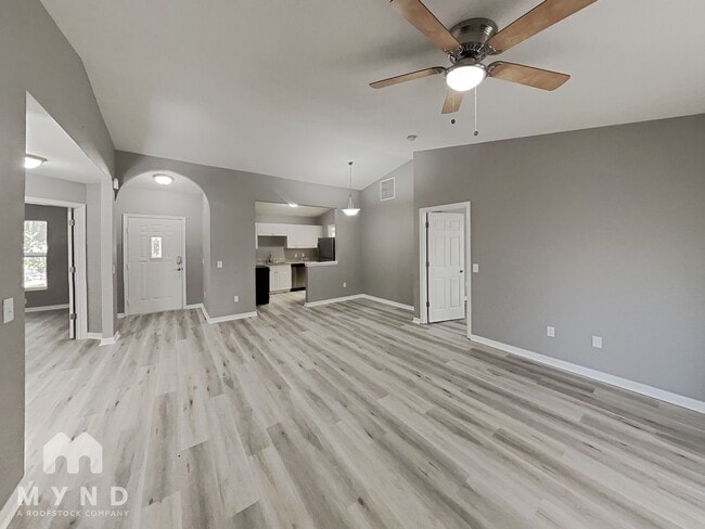 908 Hubbel Rd in Bradenton, FL - Building Photo - Building Photo