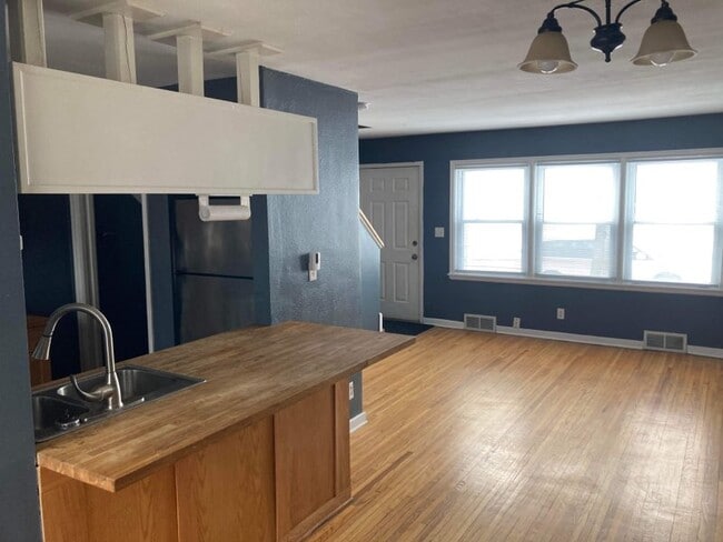 954 Cleveland Ave S, Unit 954 in St. Paul, MN - Foto de edificio - Building Photo