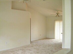 6385 Wien Ln in Cocoa, FL - Building Photo - Building Photo