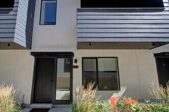 351 W 800 N in Salt Lake City, UT - Building Photo - Building Photo