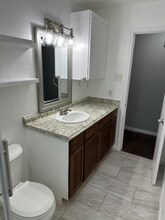 6115 Standing Oaks Dr in Houston, TX - Building Photo - Building Photo
