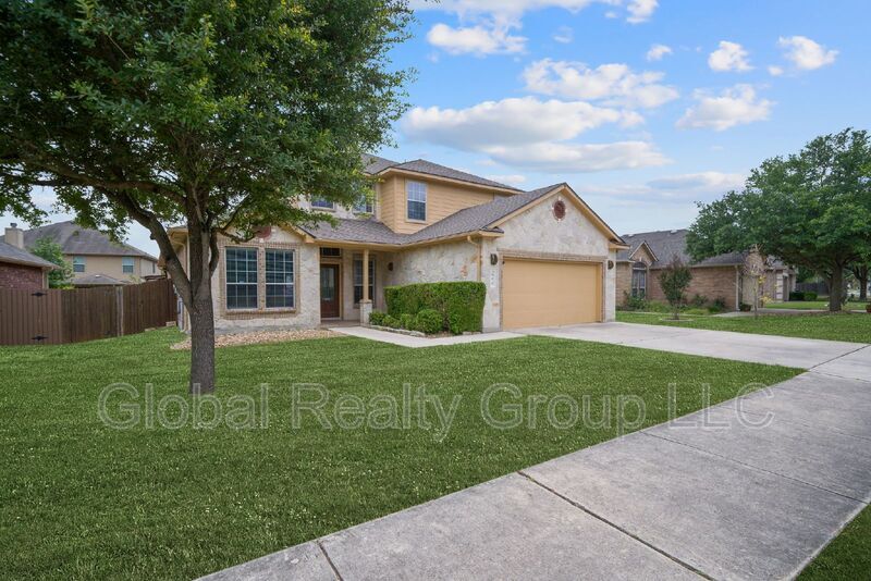 444 Silver Buckle in Schertz, TX - Building Photo