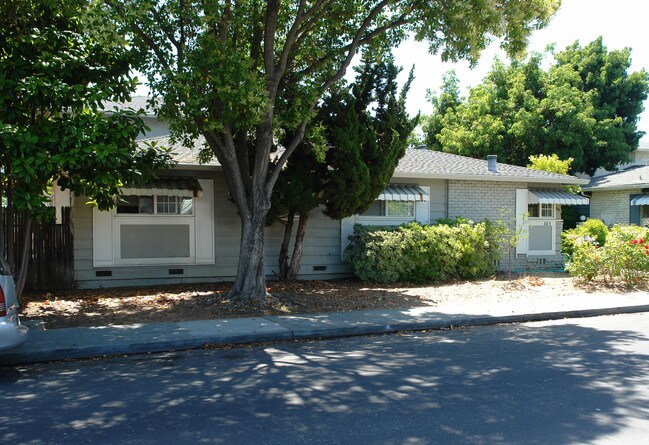 885 Bing Dr in Santa Clara, CA - Building Photo - Building Photo