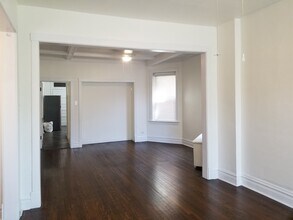 4929 N Western Ave, Unit #1 in Chicago, IL - Foto de edificio - Building Photo
