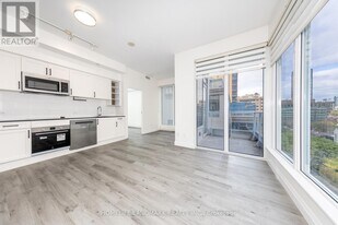 68 Shuter St in Toronto, ON - Building Photo