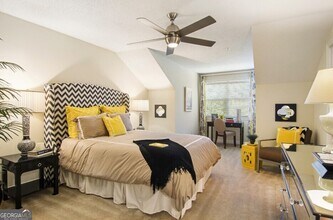 100 Ladson Ct in Decatur, GA - Building Photo - Building Photo
