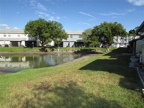 12715 Raeburn Way in Tampa, FL - Building Photo - Building Photo