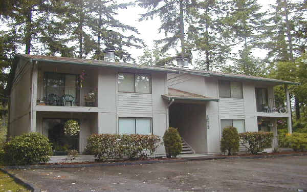 14713 132nd Ave E in Puyallup, WA - Building Photo