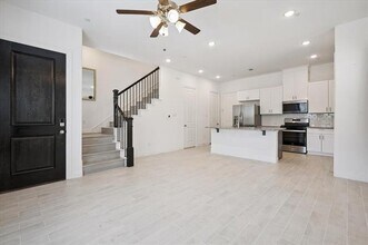 4261 Shavano Dr in Frisco, TX - Foto de edificio - Building Photo