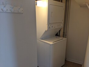 117 John St in Dekalb, IL - Building Photo - Building Photo