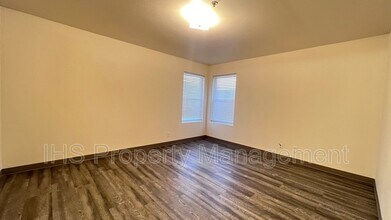 6305 Chapel Hill Blvd in Pasco, WA - Building Photo - Building Photo