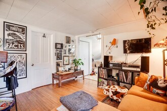 1309 W 24th St, Unit 3 in Minneapolis, MN - Building Photo - Building Photo