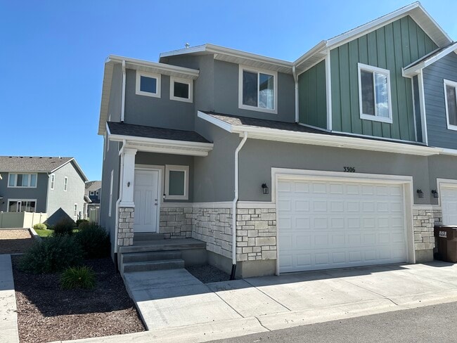property at 3306 N Gallio Ave