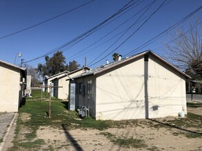 1013 Grace St in Bakersfield, CA - Building Photo - Building Photo