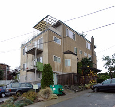 2603 Boylston Ave E in Seattle, WA - Building Photo - Building Photo