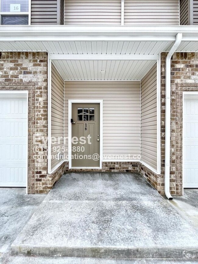 3385 Polly Dr in Clarksville, TN - Building Photo - Building Photo