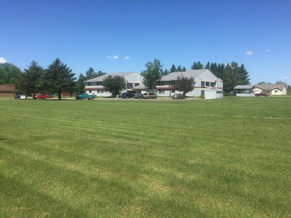 Horizon Manor Apartments in Bertha, MN - Building Photo