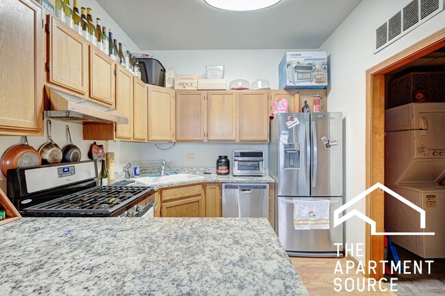 property at 1160 W Grand Ave