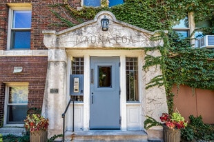 1705 Stevens Ave, Unit 101 in Minneapolis, MN - Building Photo