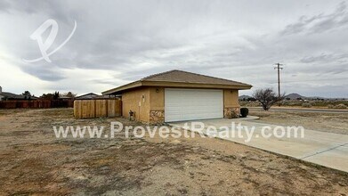 14498 Amador Ct in Apple Valley, CA - Building Photo - Building Photo