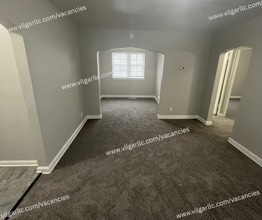 587 Chase St in Gary, IN - Building Photo - Building Photo