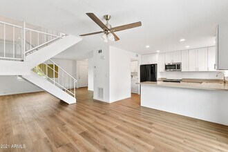 2954 E Clarendon Ave in Phoenix, AZ - Building Photo - Building Photo