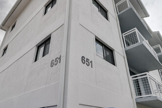 Edison Place in Miami, FL - Building Photo - Building Photo