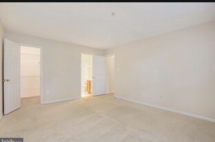 13100 Briarcliff Terrace, Unit 8-809 in Germantown, MD - Building Photo