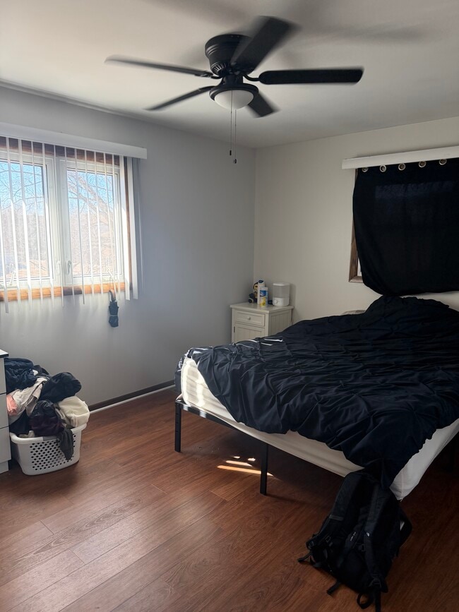 1002 E Callero Cir, Unit 2 in Mount Prospect, IL - Foto de edificio - Building Photo