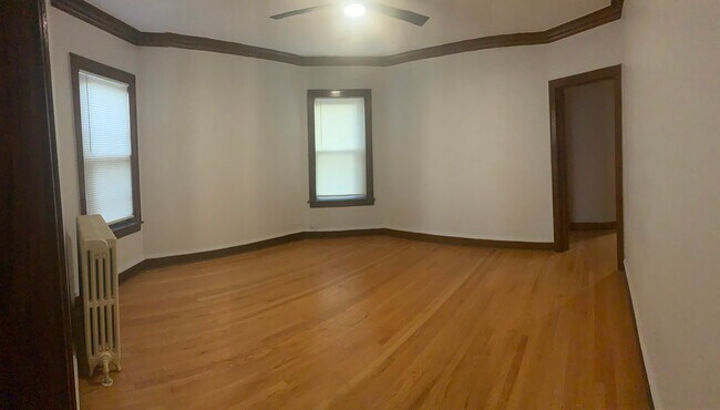 4904 N Marmora Ave, Unit 2 in Chicago, IL - Building Photo - Building Photo