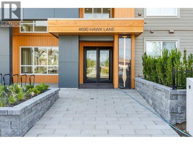 4690 Hawk Ln in Delta, BC - Building Photo - Building Photo