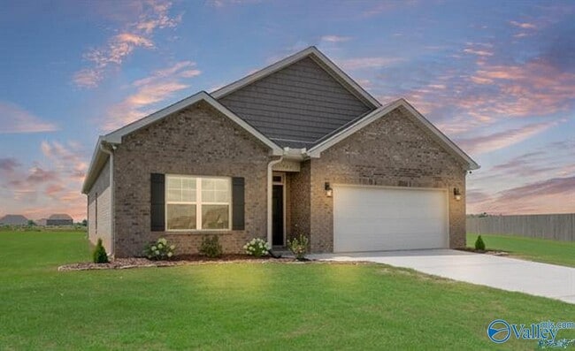 property at 15906 Glenncrest Ln