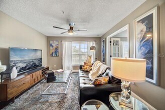 2019 Dixie Belle Dr in Orlando, FL - Building Photo - Building Photo