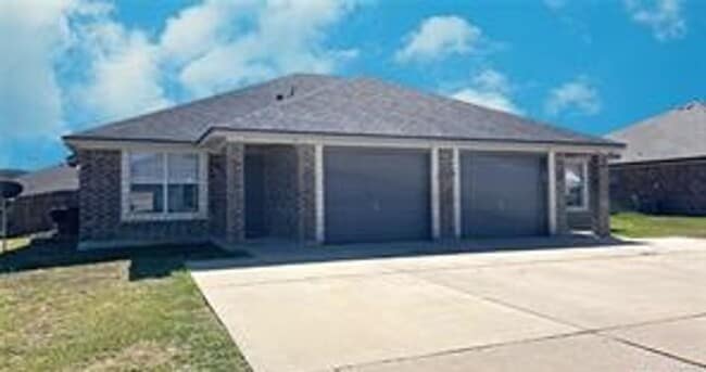 property at 2917 Sunflower Trail