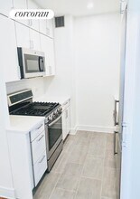 60 E 8th St in New York, NY - Building Photo - Building Photo