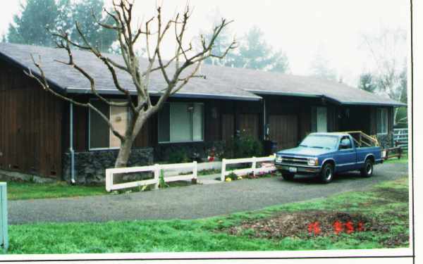 363-365 Valparaiso Ave in Cotati, CA - Building Photo