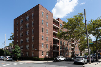 Edwardian in Bronx, NY - Foto de edificio - Building Photo