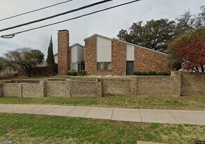 2272 Jamestown Ln in Carrollton, TX - Building Photo