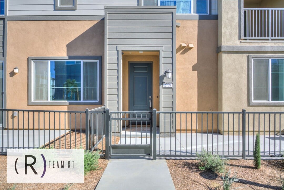 2734 Carlton Privado in Ontario, CA - Building Photo