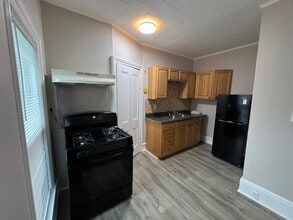 52 E 3rd St, Unit 202 in Corning, NY - Building Photo - Building Photo