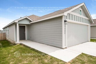 7326 Plata Cir in San Antonio, TX - Building Photo - Building Photo