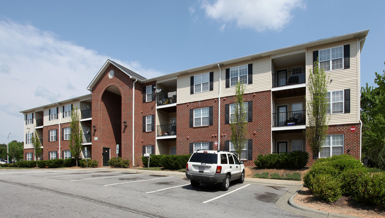 4800 Avenida Del Sol Dr in Raleigh, NC - Building Photo