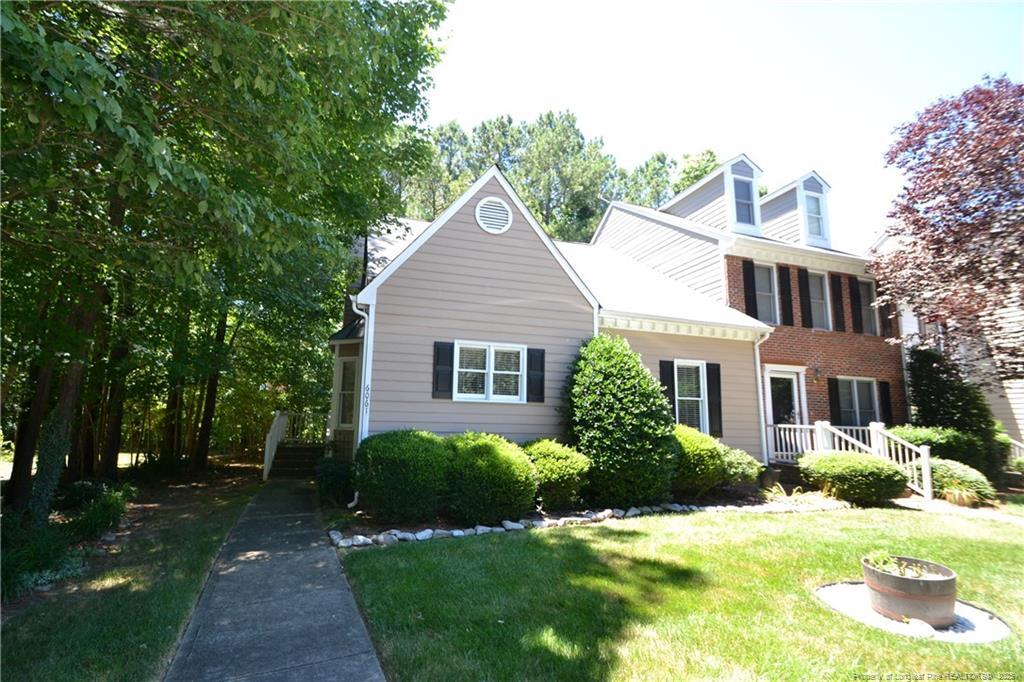 6061 Epping Forest Dr in Raleigh, NC - Building Photo