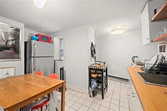 42 Clermont Ave in Brooklyn, NY - Building Photo - Building Photo