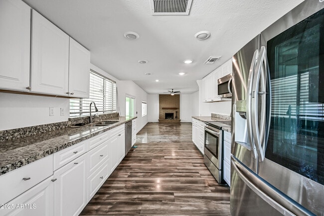 property at 5761 W Cholla St
