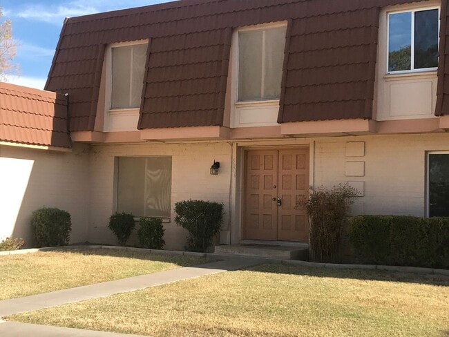 property at 5006 S Birch St