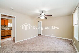 2468 McGuffey Rd in Columbus, OH - Building Photo - Building Photo